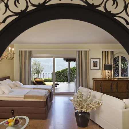 Boutique Brione Garni